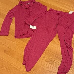 NWT Nordstrom Women's Pajama Set in Rich Pink. Size medium